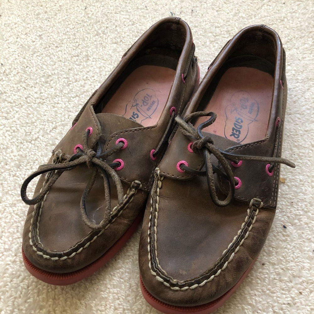 Speedy topsiders brown leather with pink sole